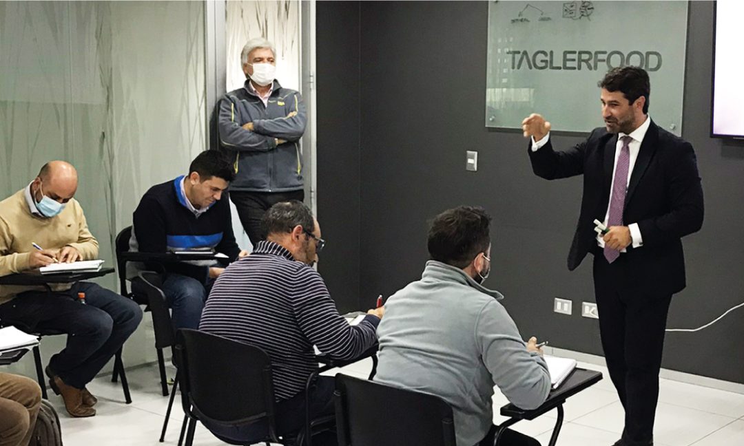 Ricardo Hernández visita Tagler Food en Chile